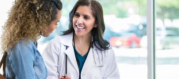 Doctor talking to patience