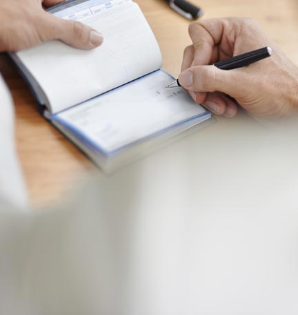 administrar una cuenta de cheques