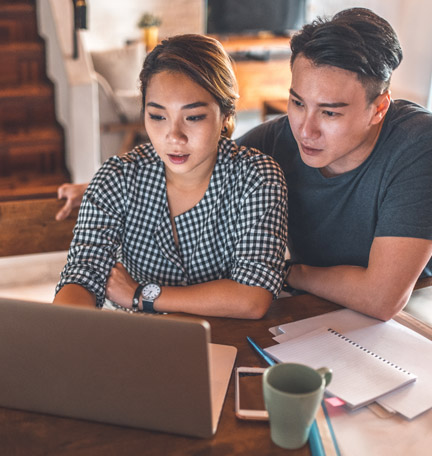 couple discussing finances